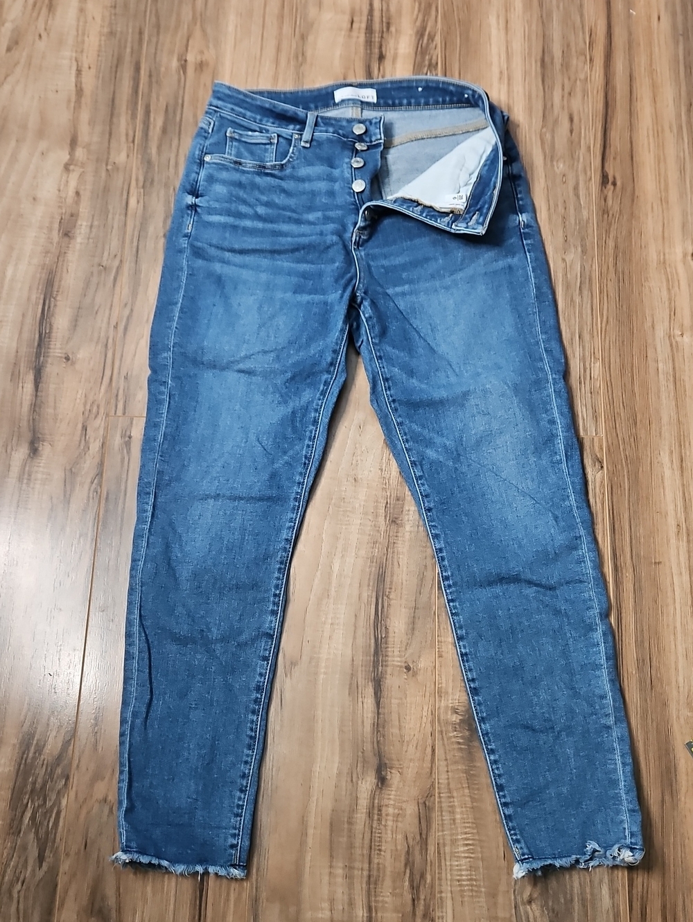 Loft Curvy Skinny Buttonfly Women’s Jeans in Medium Blue Size 6 / 28